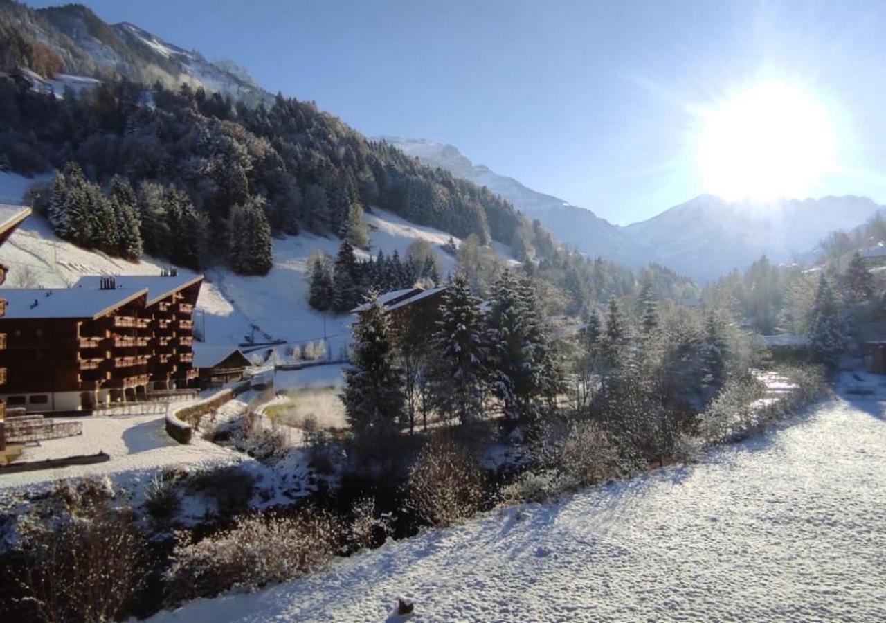 Aparthotel Mountain River Resort Val d'Illiez ภายนอก รูปภาพ
