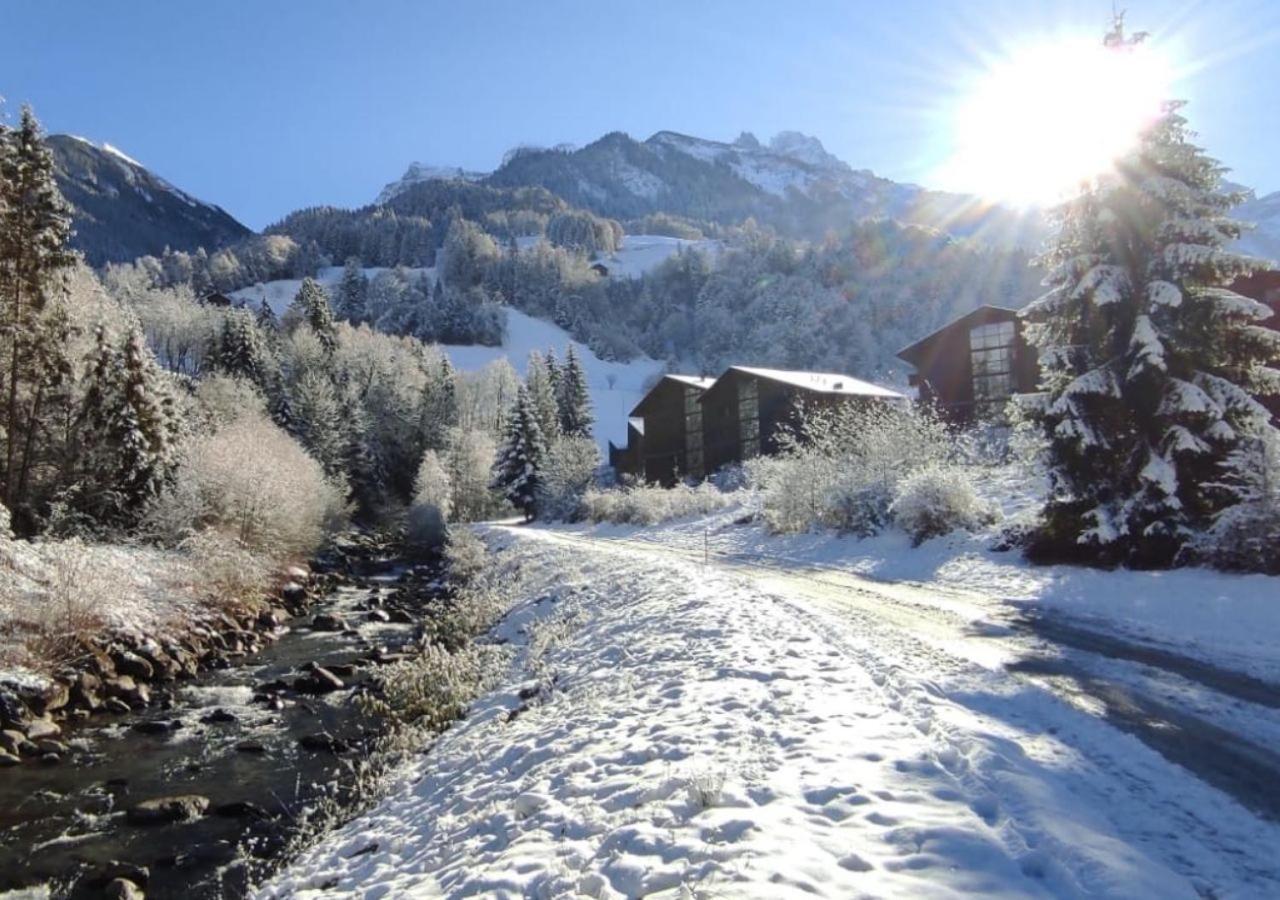 Aparthotel Mountain River Resort Val d'Illiez ภายนอก รูปภาพ