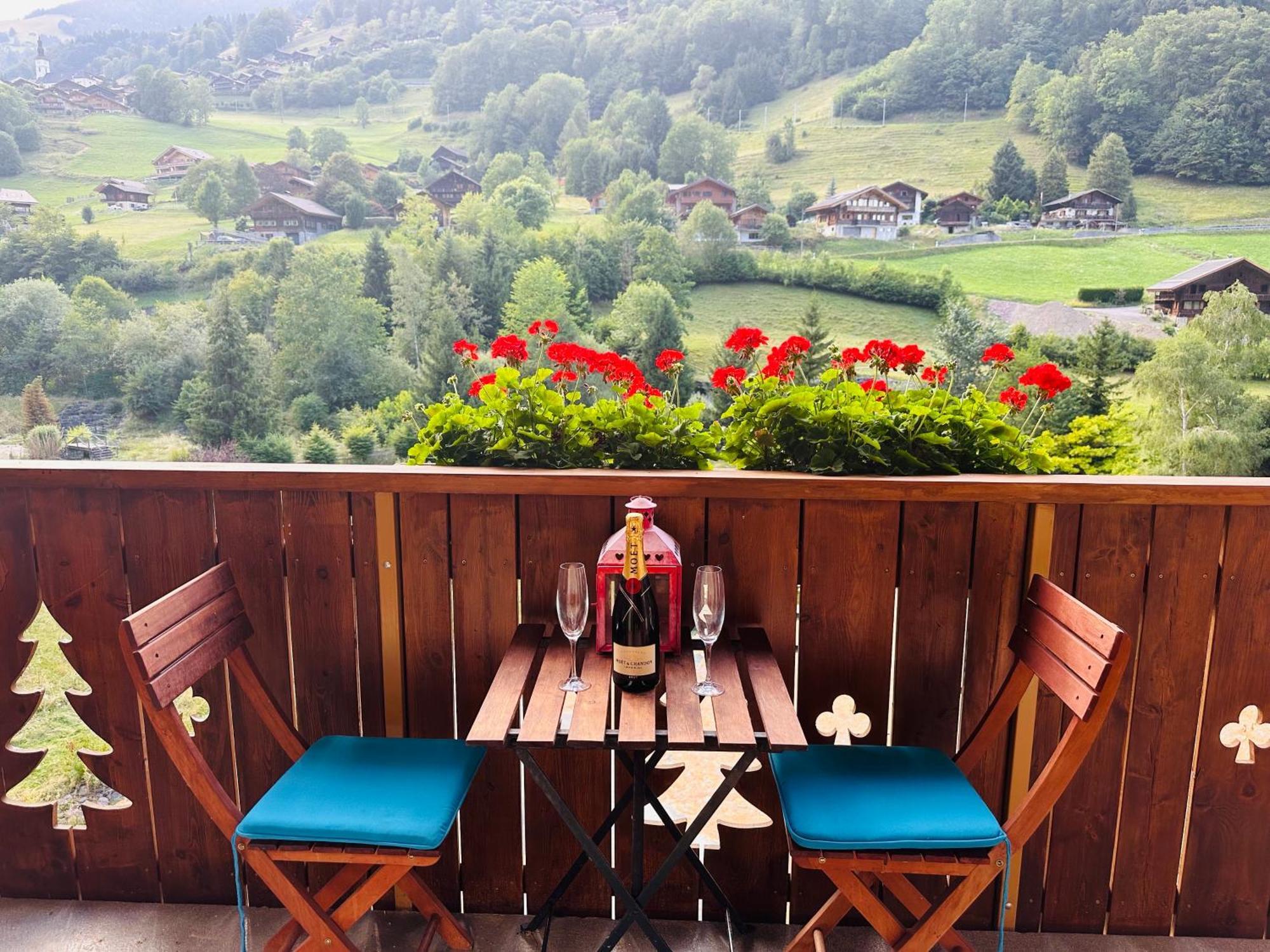 Aparthotel Mountain River Resort Val d'Illiez ภายนอก รูปภาพ
