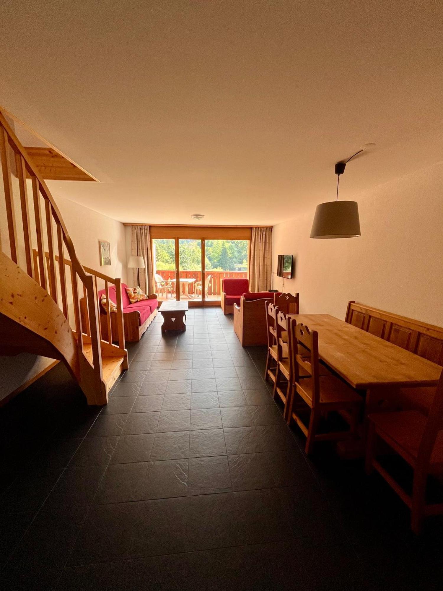 Aparthotel Mountain River Resort Val d'Illiez ภายนอก รูปภาพ