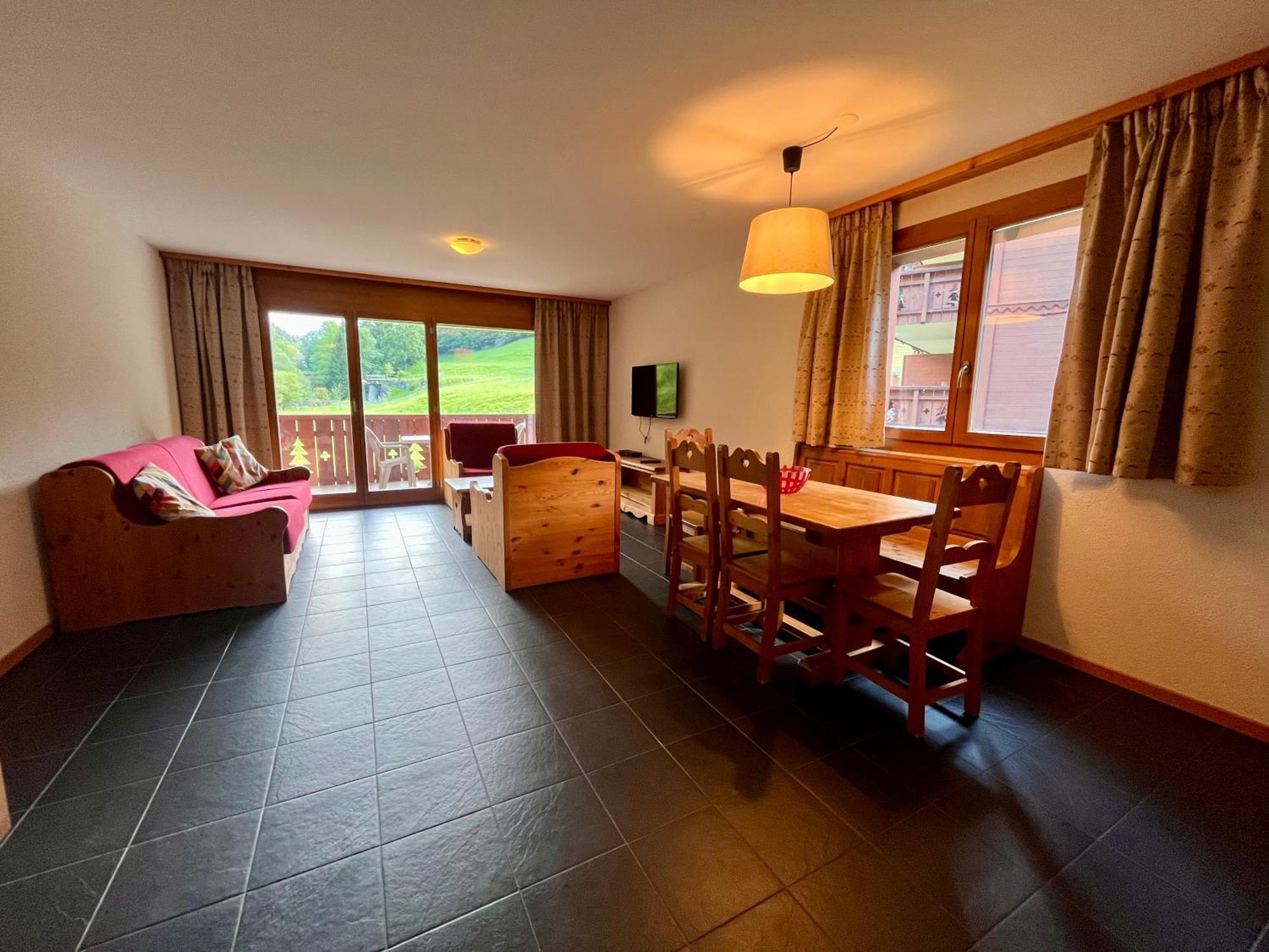 Aparthotel Mountain River Resort Val d'Illiez ภายนอก รูปภาพ