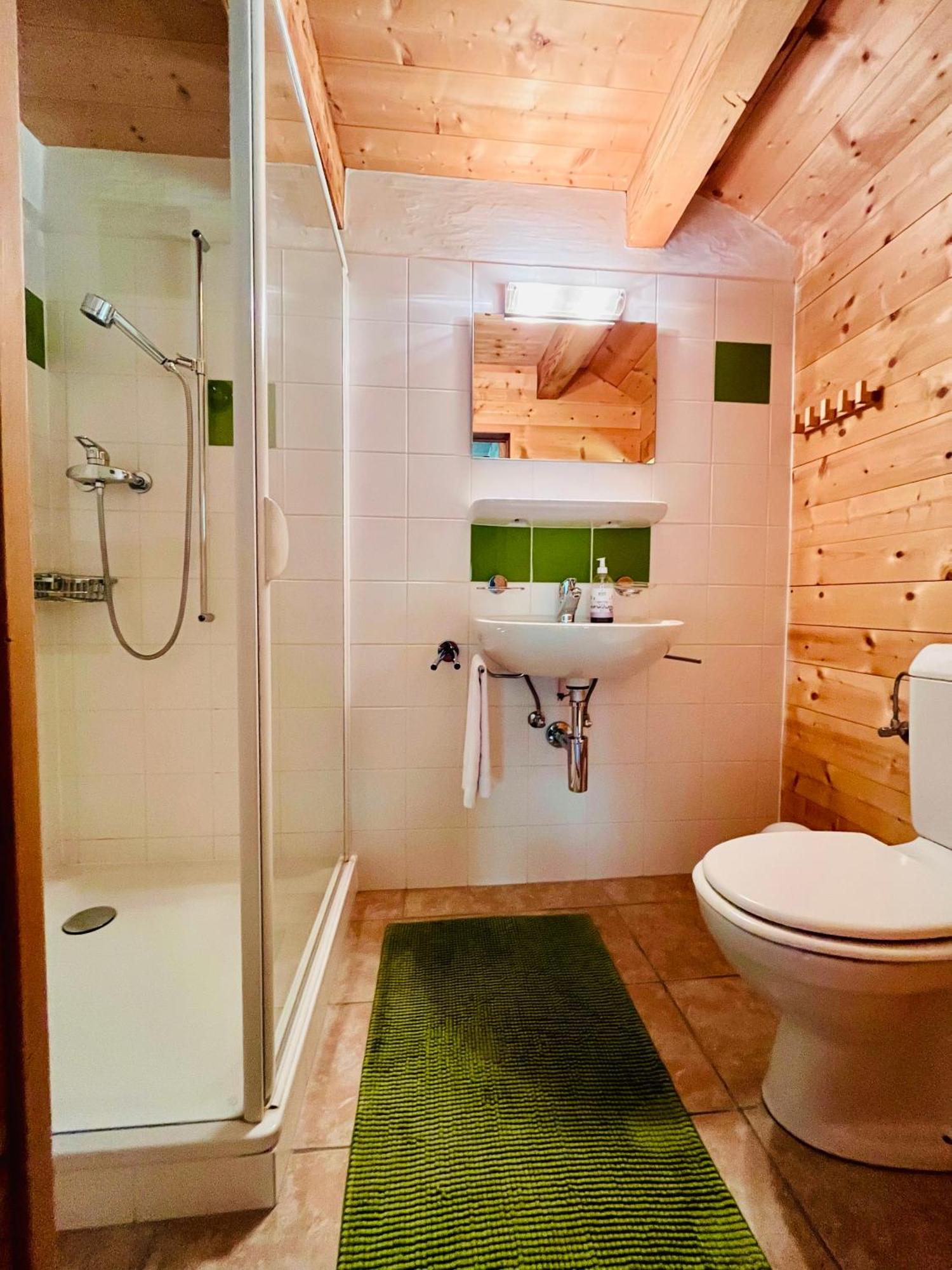 Aparthotel Mountain River Resort Val d'Illiez ภายนอก รูปภาพ