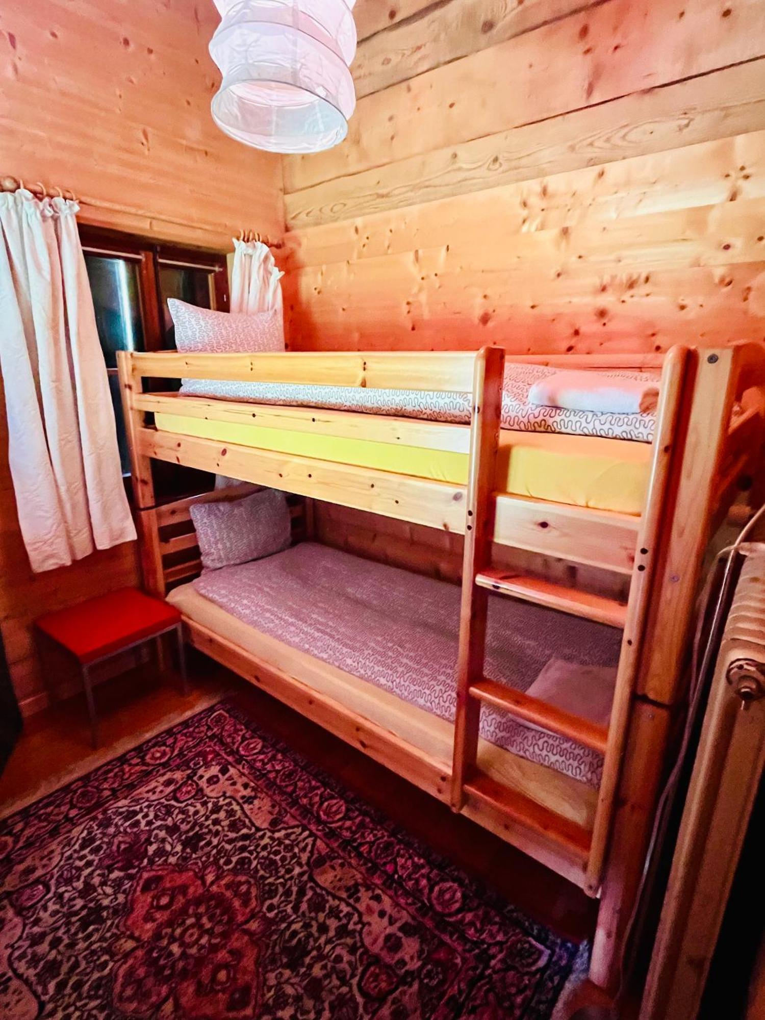 Aparthotel Mountain River Resort Val d'Illiez ภายนอก รูปภาพ