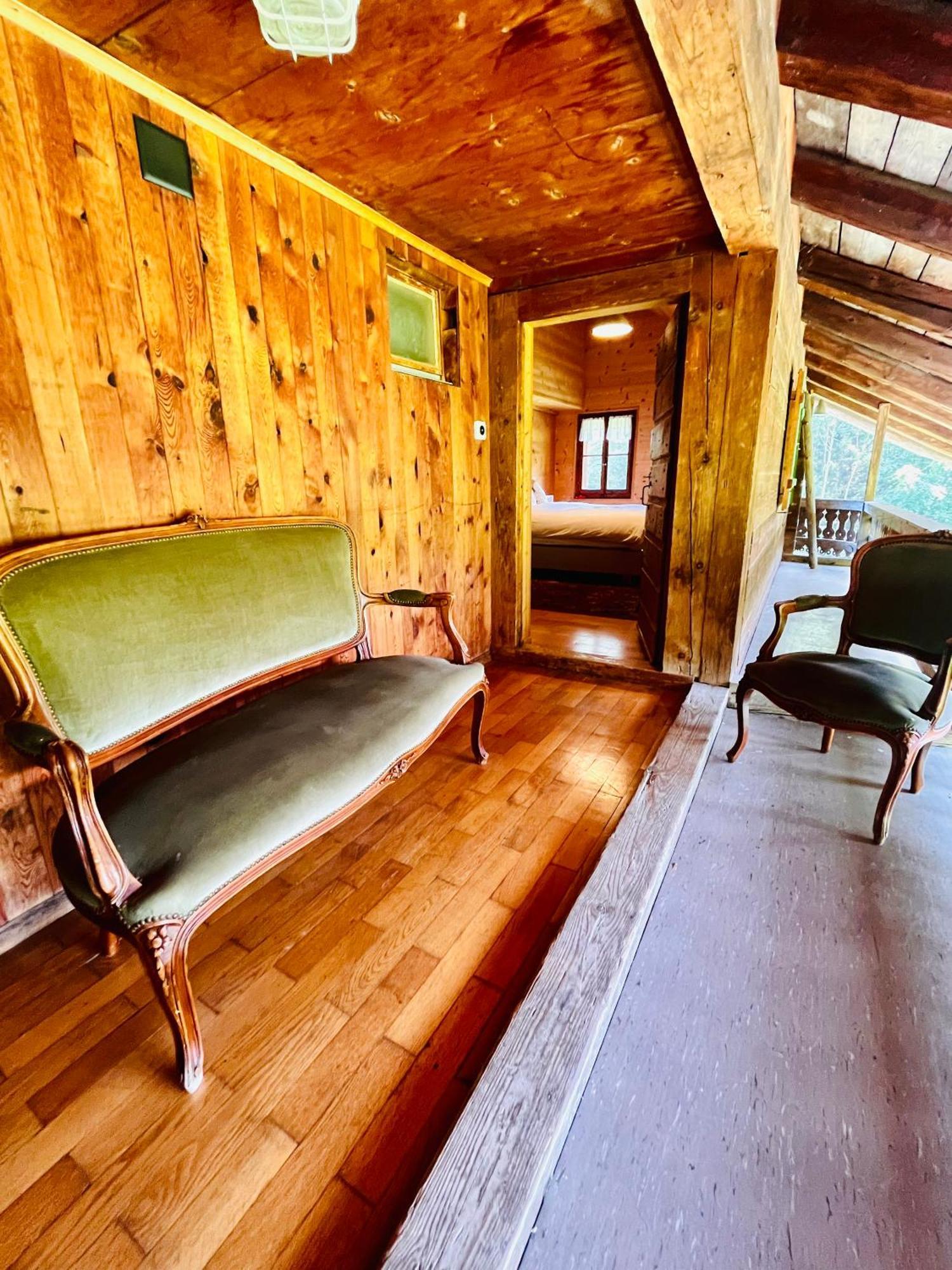 Aparthotel Mountain River Resort Val d'Illiez ภายนอก รูปภาพ