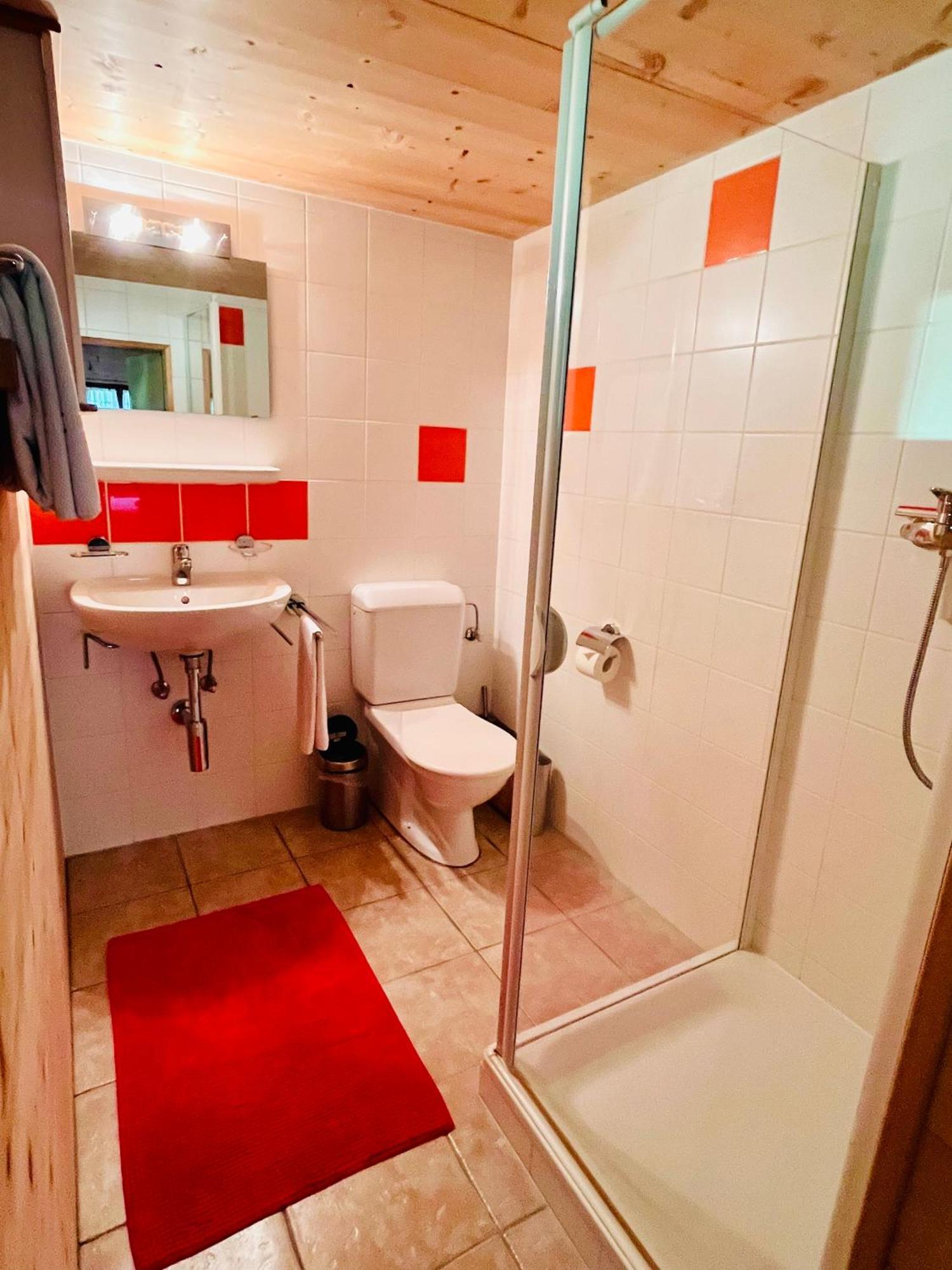 Aparthotel Mountain River Resort Val d'Illiez ภายนอก รูปภาพ